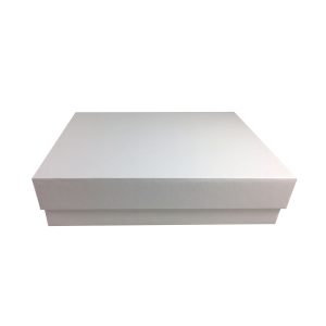 white mailing boxes to mail out wedding boxes and invitations