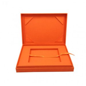 Cotton presentation box in orange
