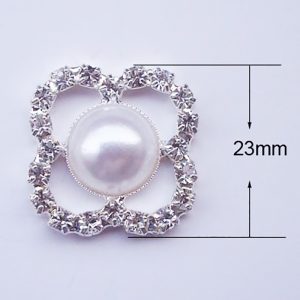 Flat back pearl brooch