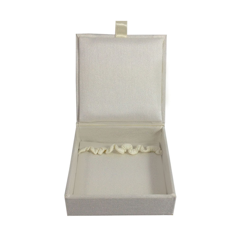 Hot Sell Custom logo Luxury Printed High Quality Clear Chain Box Jewelry  Storage Packaging Necklace Gift