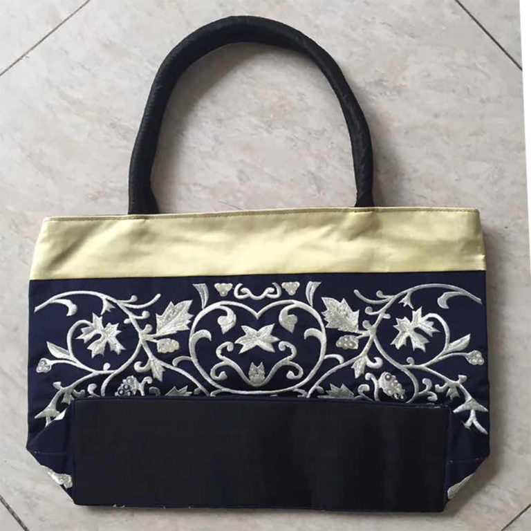 small navy bag for wedding