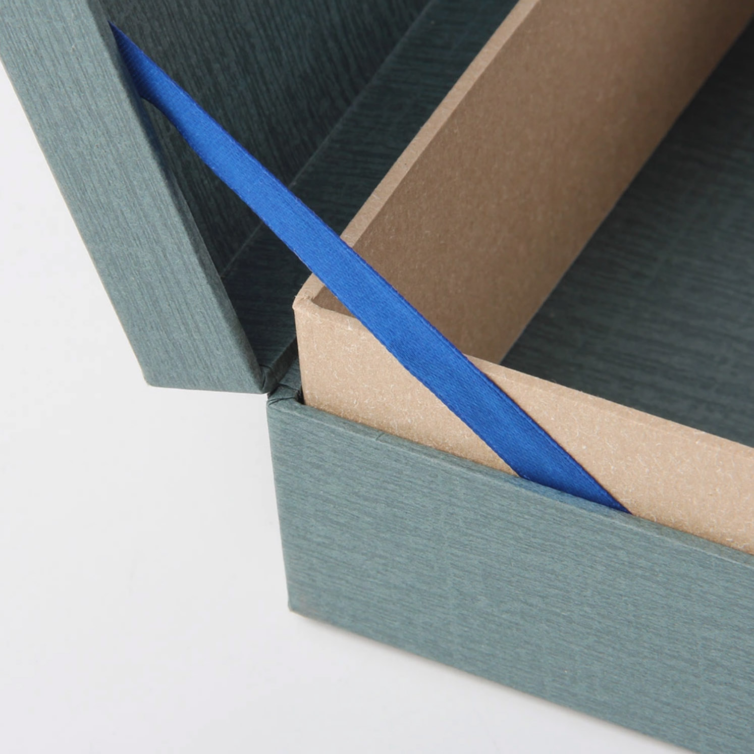 Handmade paper box with hinged lid