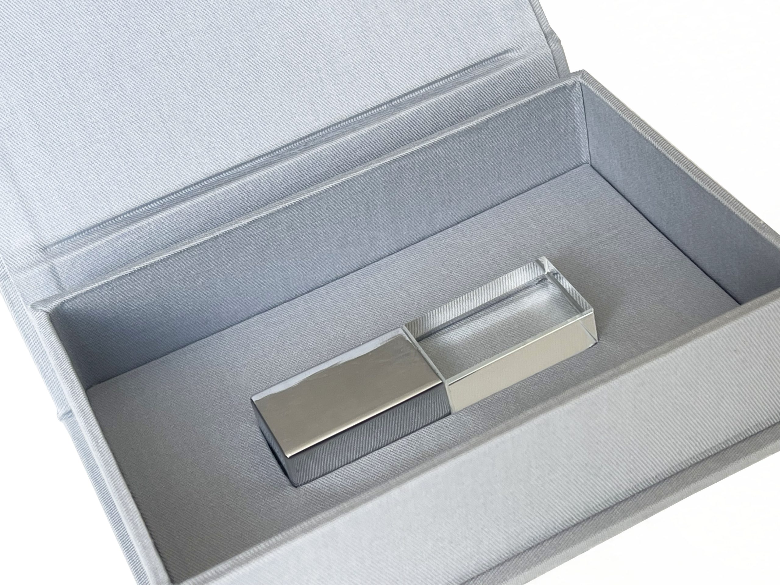 Close-up picture of our grey linen USB box