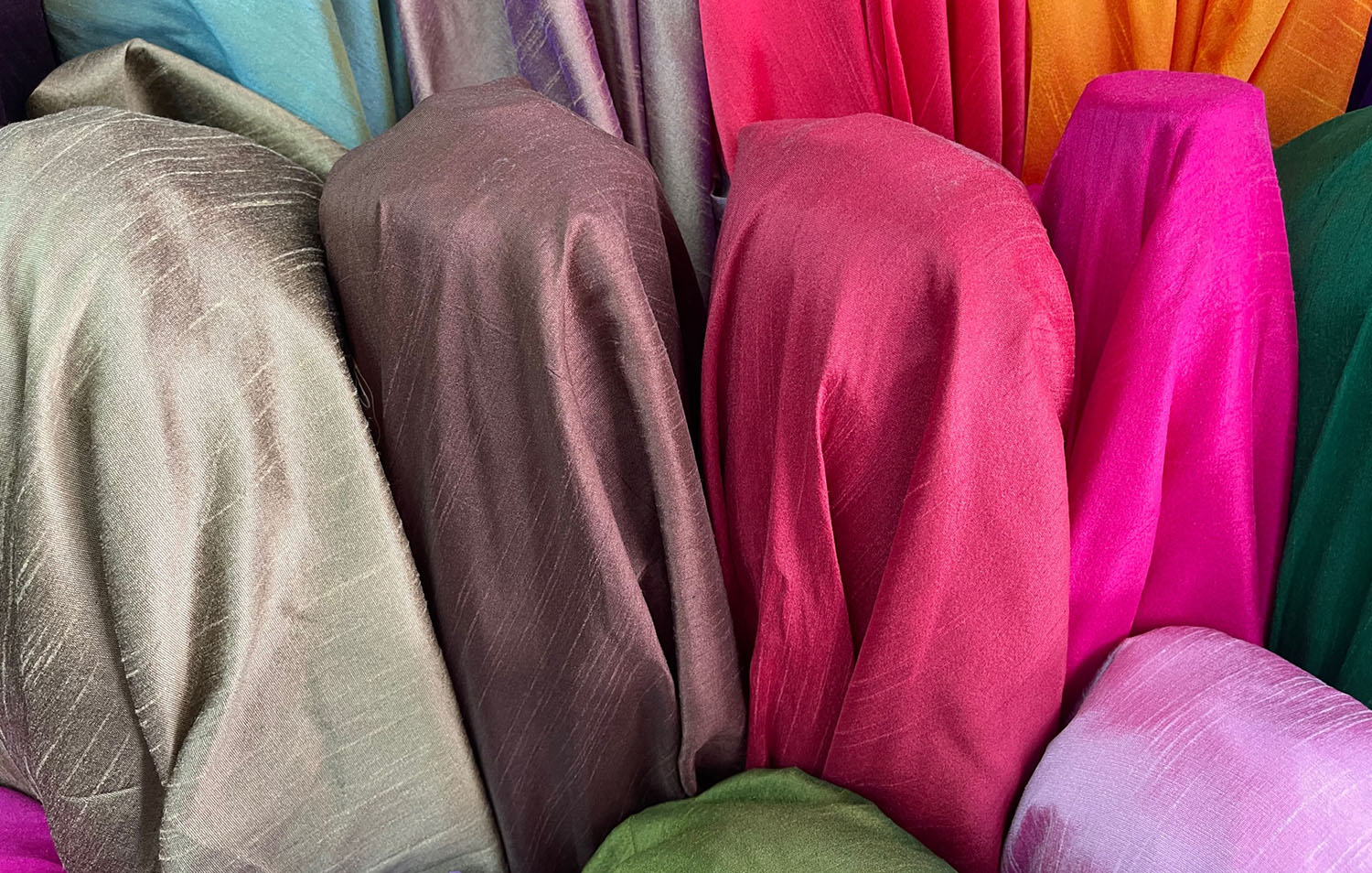 Raw silk fabrics from Thailand