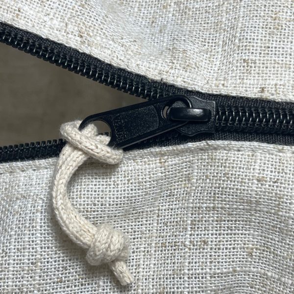 venus brand zipper closure