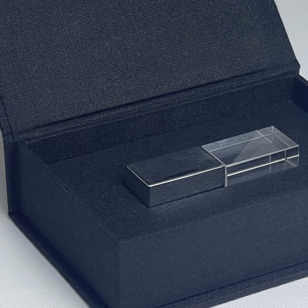 Close-up picture of our linen USB box