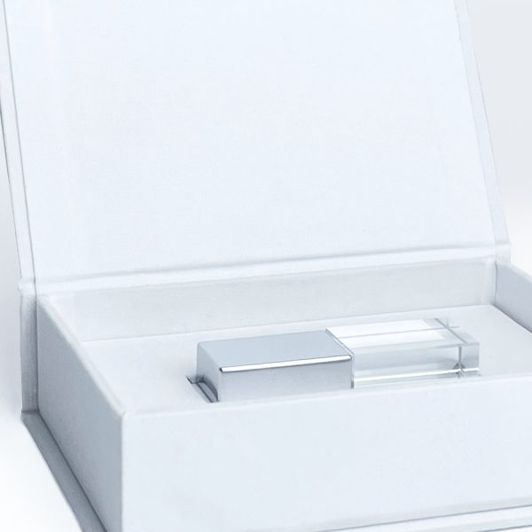 Close-up picture of White linen USB box