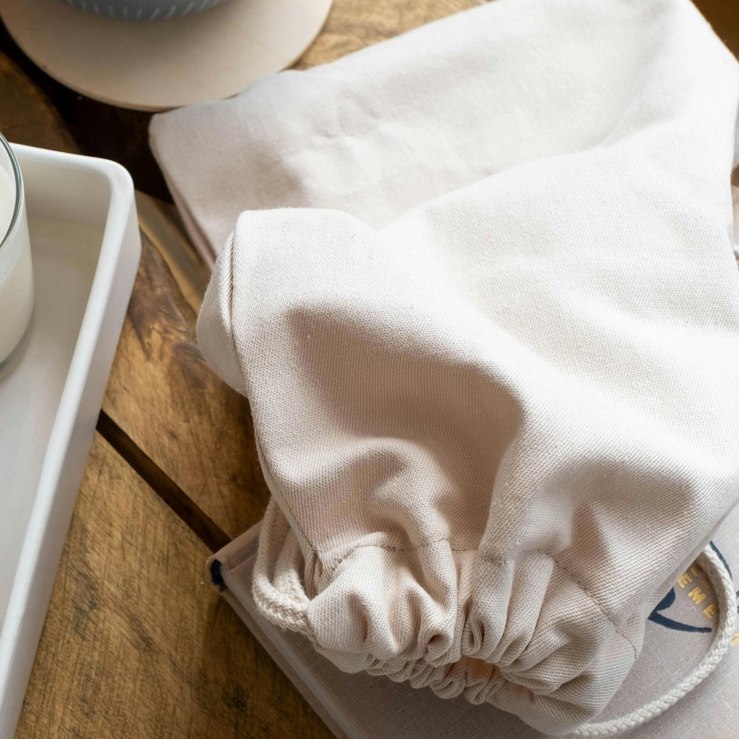 Close-up picture of our drawstring bag in plain design